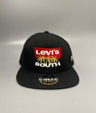 Load image into Gallery viewer, Levis South New Era Snapback
